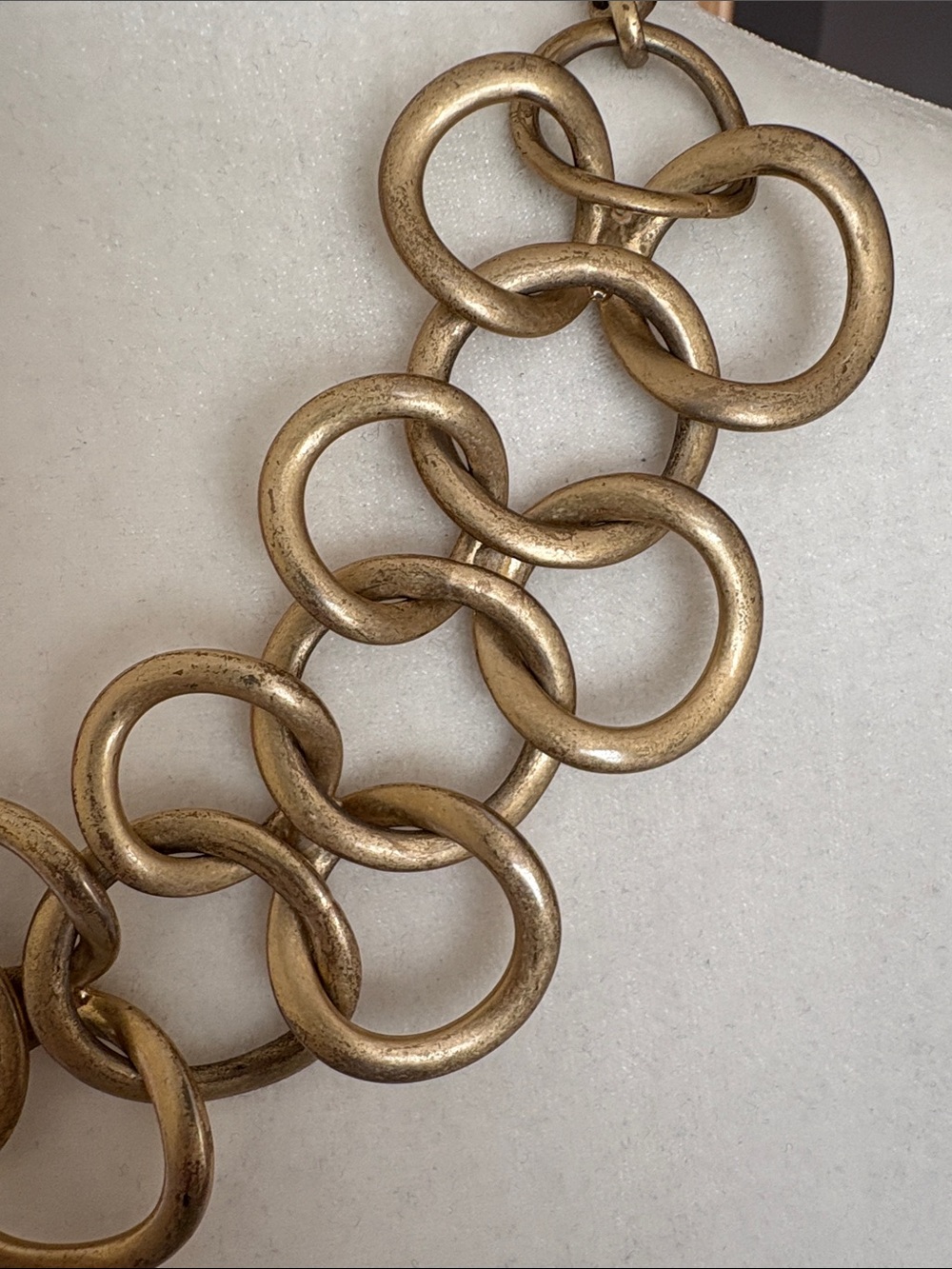 Vintage Stella & Dot Matte Gold Interlocking Circle Necklace and bracelet 🙌 - Picture 3 of 14